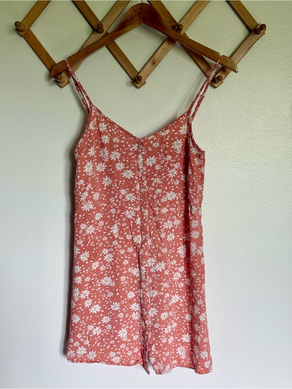 aerie coral and white daisies flowy mini dress